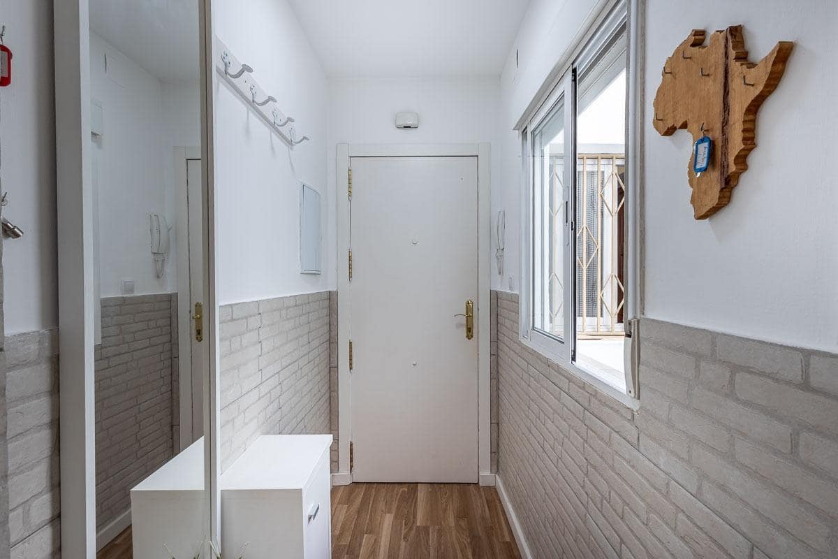 3 soveværelse Lejlighed til salg i Granada by - € 220.000 (Ref: 9255194)