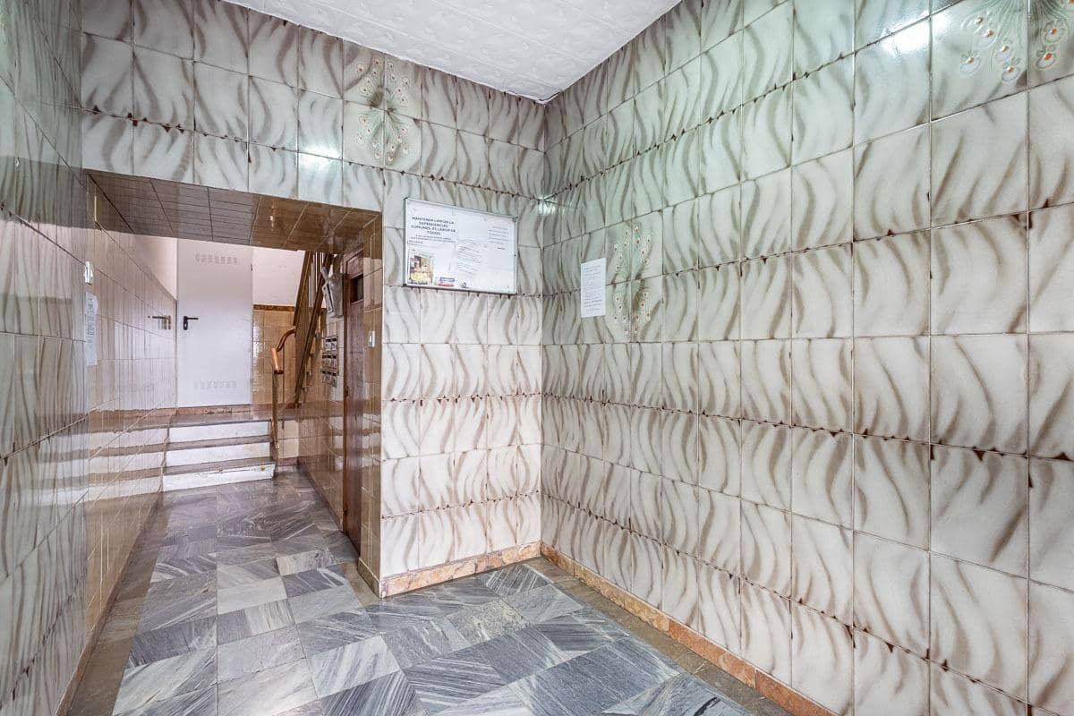 3 soveværelse Lejlighed til salg i Granada by - € 220.000 (Ref: 9255194)