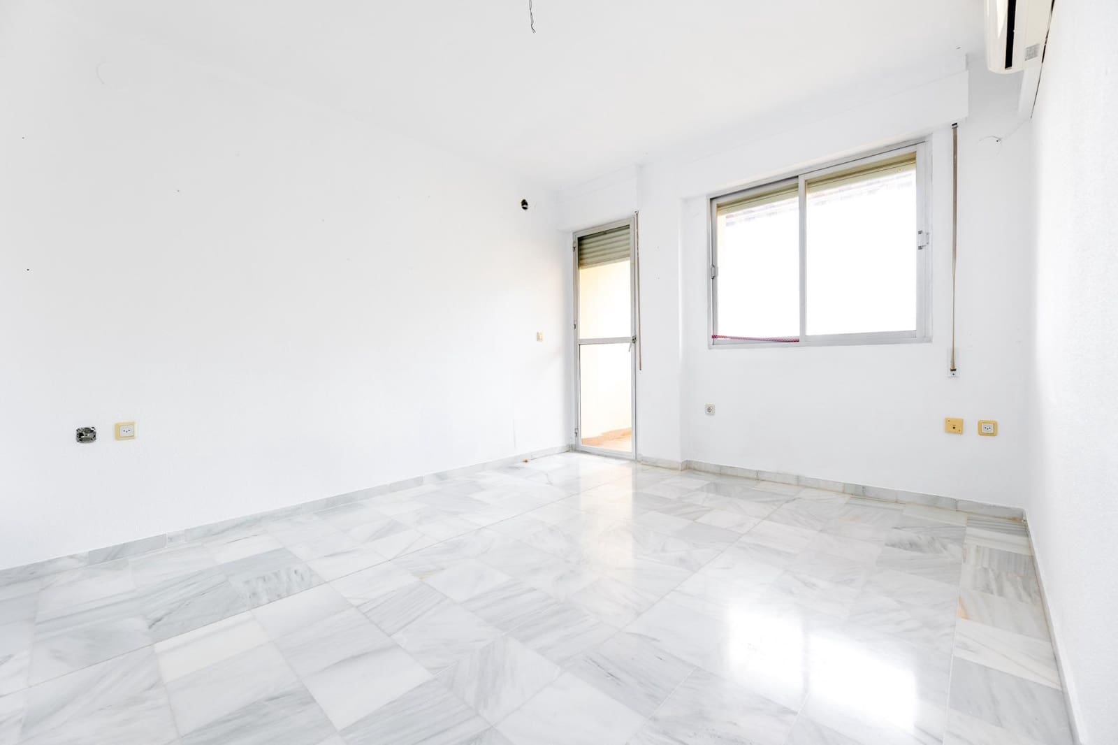 2 soveværelse Lejlighed til salg i Cenes de la Vega med garage - € 117.000 (Ref: 9257571)