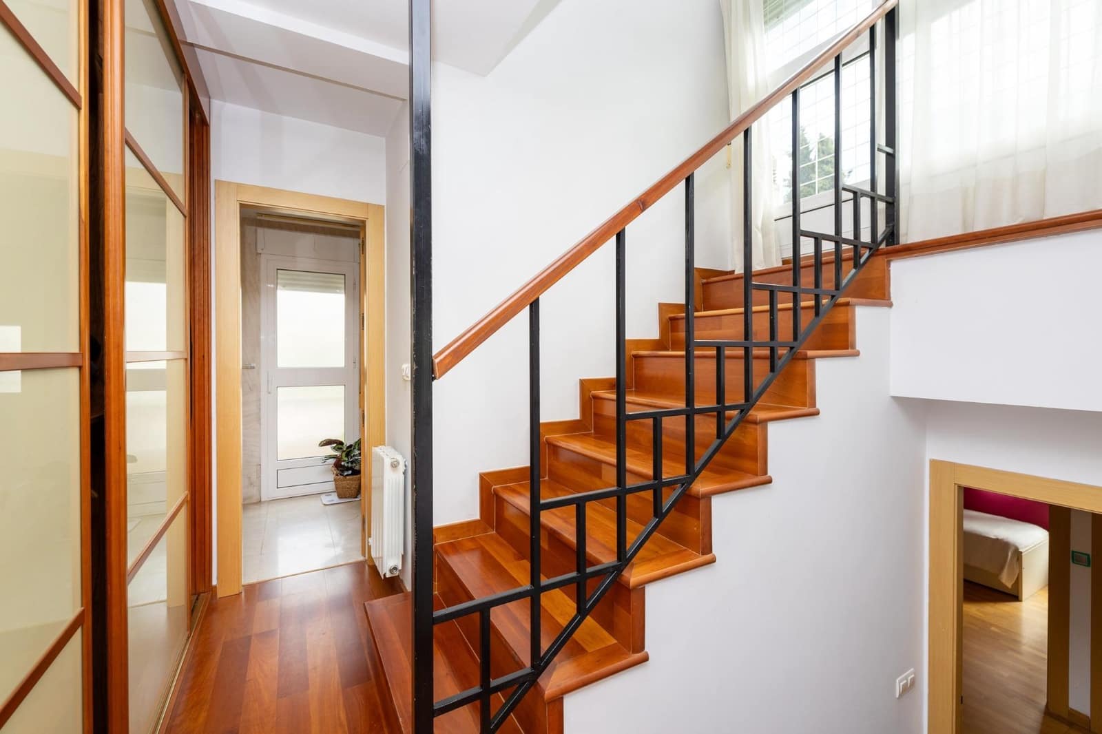 Chalet de 5 habitaciones en Granada ciudad en venta con garaje - 545.000 € (Ref: 9257574)