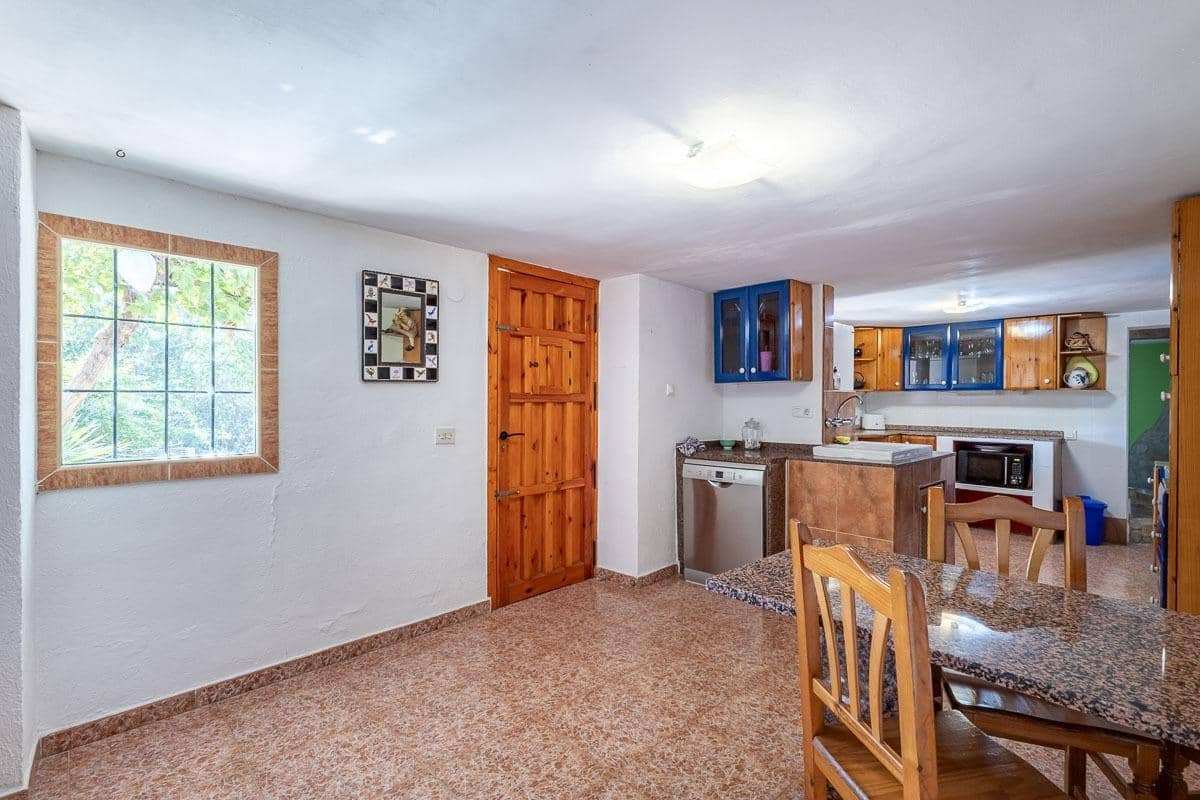 7 bedroom Villa for sale in Montefrio - € 350,000 (Ref: 9257576)