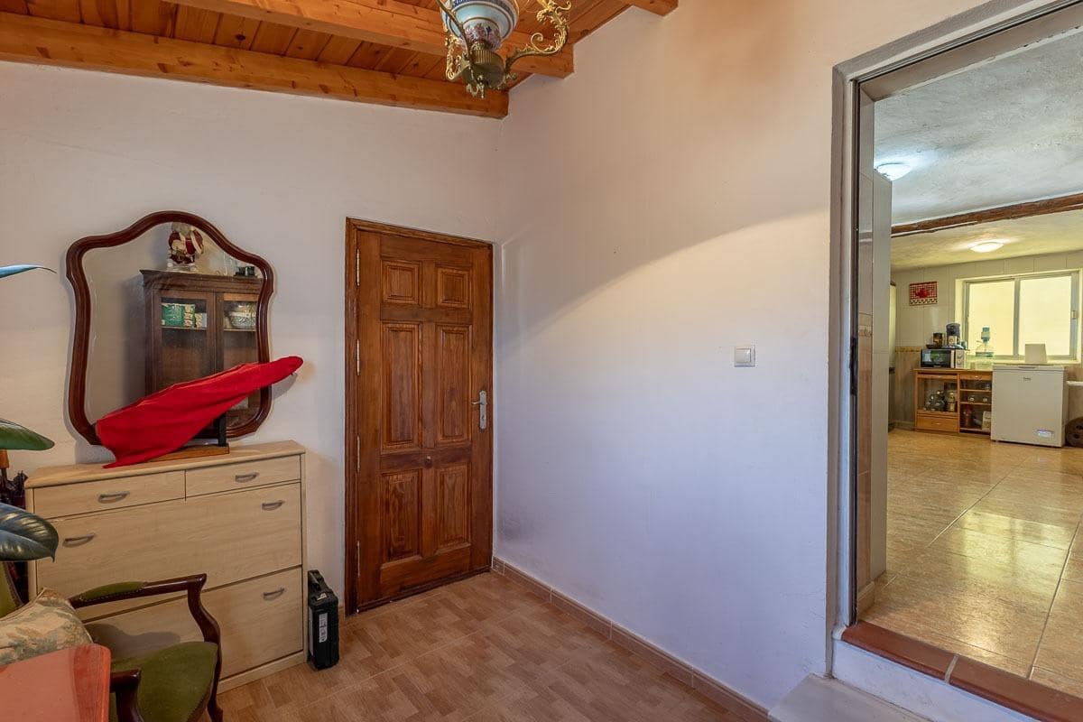 7 bedroom Villa for sale in Montefrio - € 350,000 (Ref: 9257576)