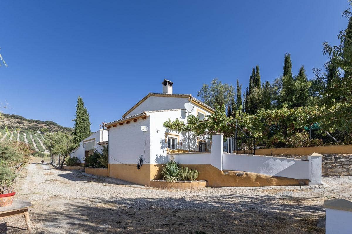 7 bedroom Villa for sale in Montefrio - € 350,000 (Ref: 9257576)