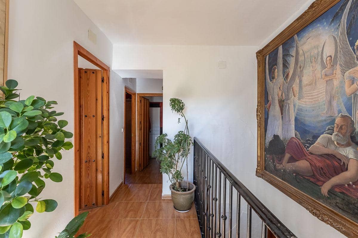 7 bedroom Villa for sale in Montefrio - € 350,000 (Ref: 9257576)