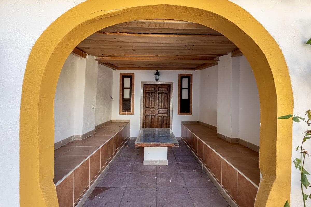 7 bedroom Villa for sale in Montefrio - € 350,000 (Ref: 9257576)