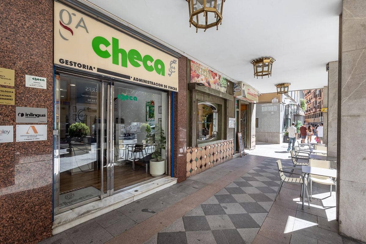 Commercial for sale in Granada city - € 819,000 (Ref: 9257578)