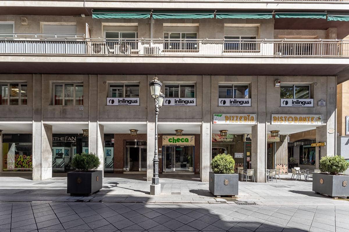Commercieel te koop in Granada stad - € 490.000 (Ref: 9257580)