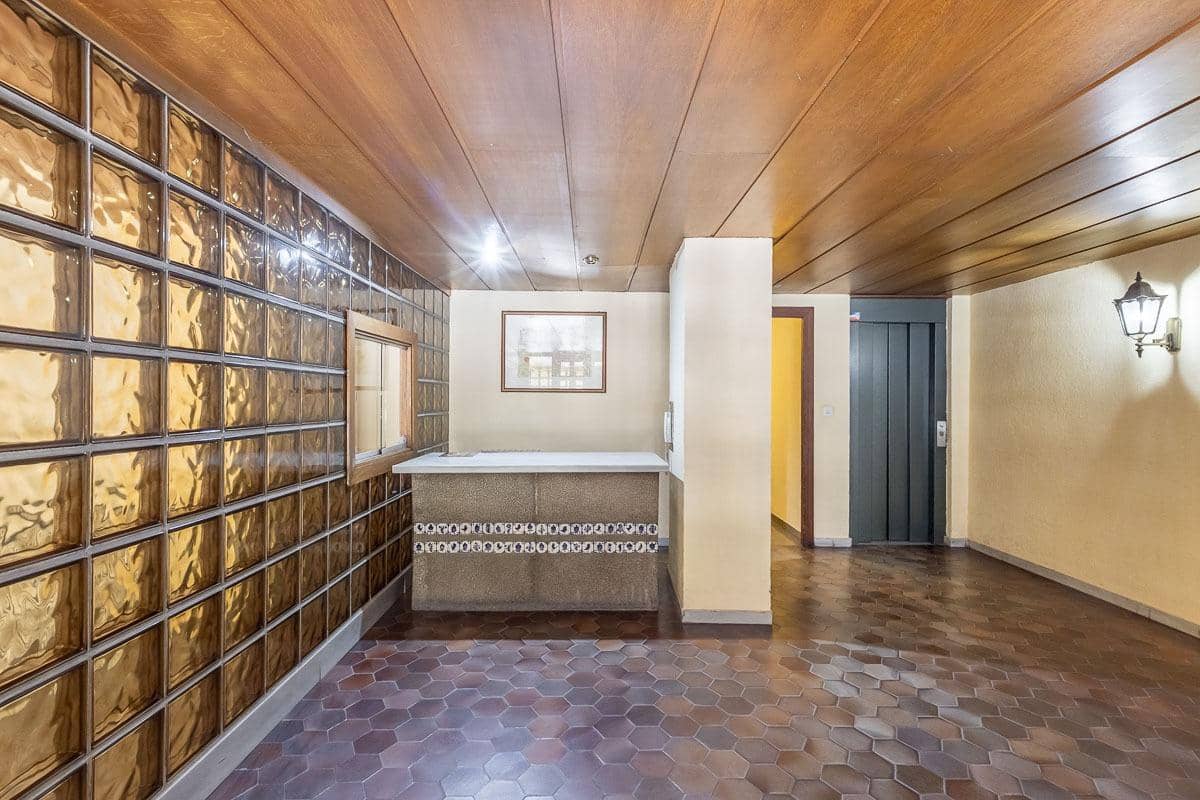 Erhverv til salg i Granada by - € 495.000 (Ref: 9257581)