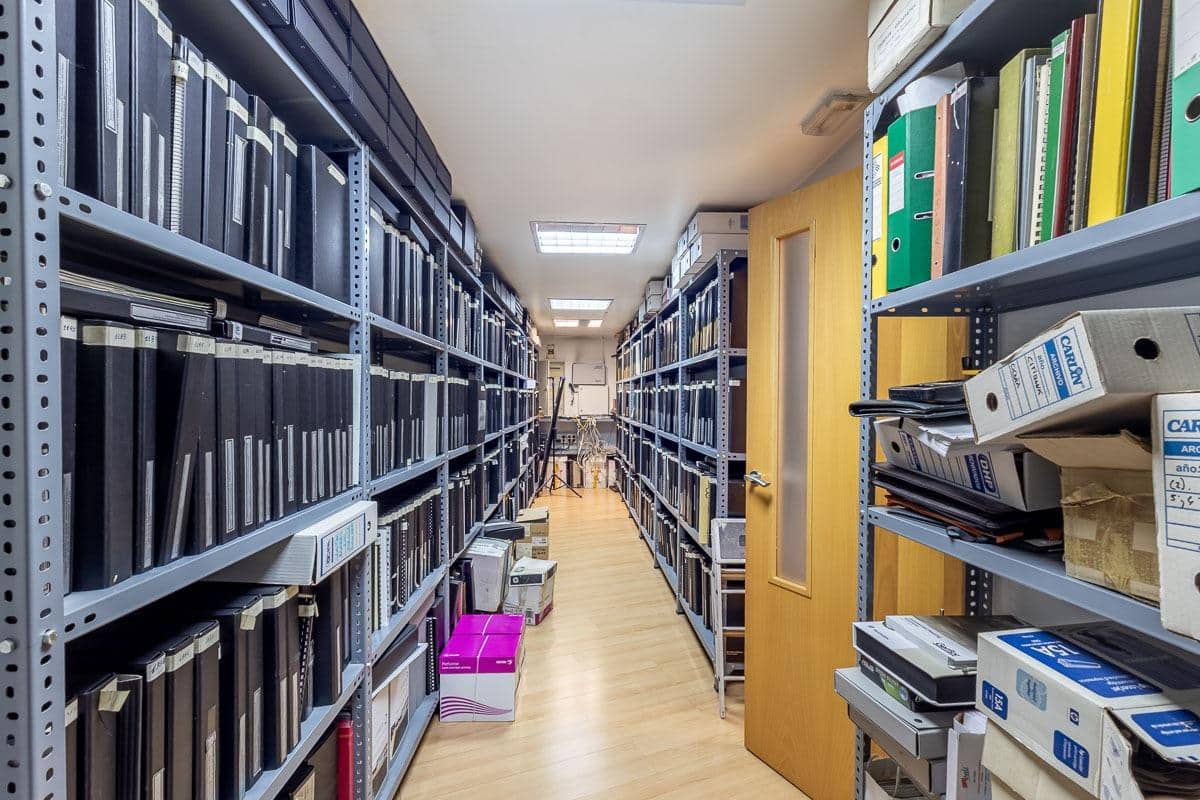 Erhverv til salg i Granada by - € 495.000 (Ref: 9257581)