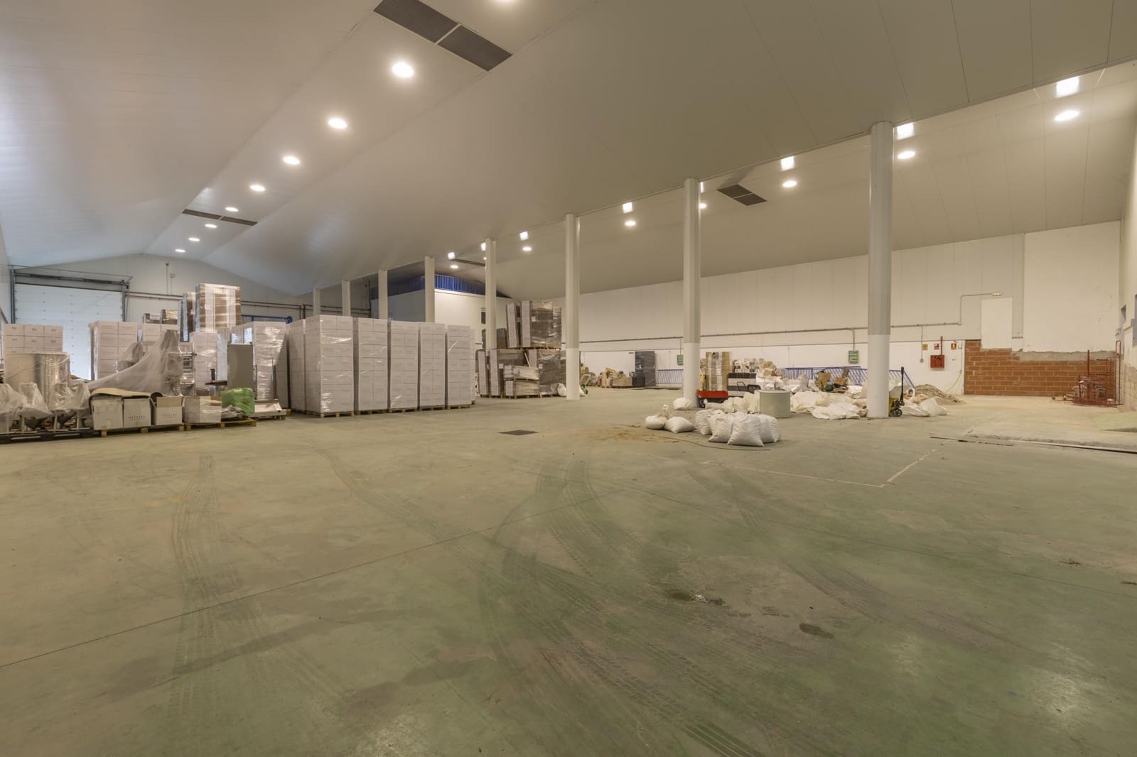 Biznes na sprzedaż w Durcal - 630 000 € (Ref: 9264370)