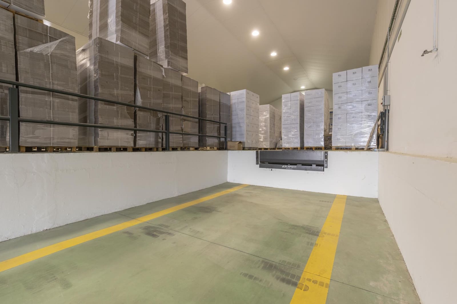 Biznes na sprzedaż w Durcal - 630 000 € (Ref: 9264370)