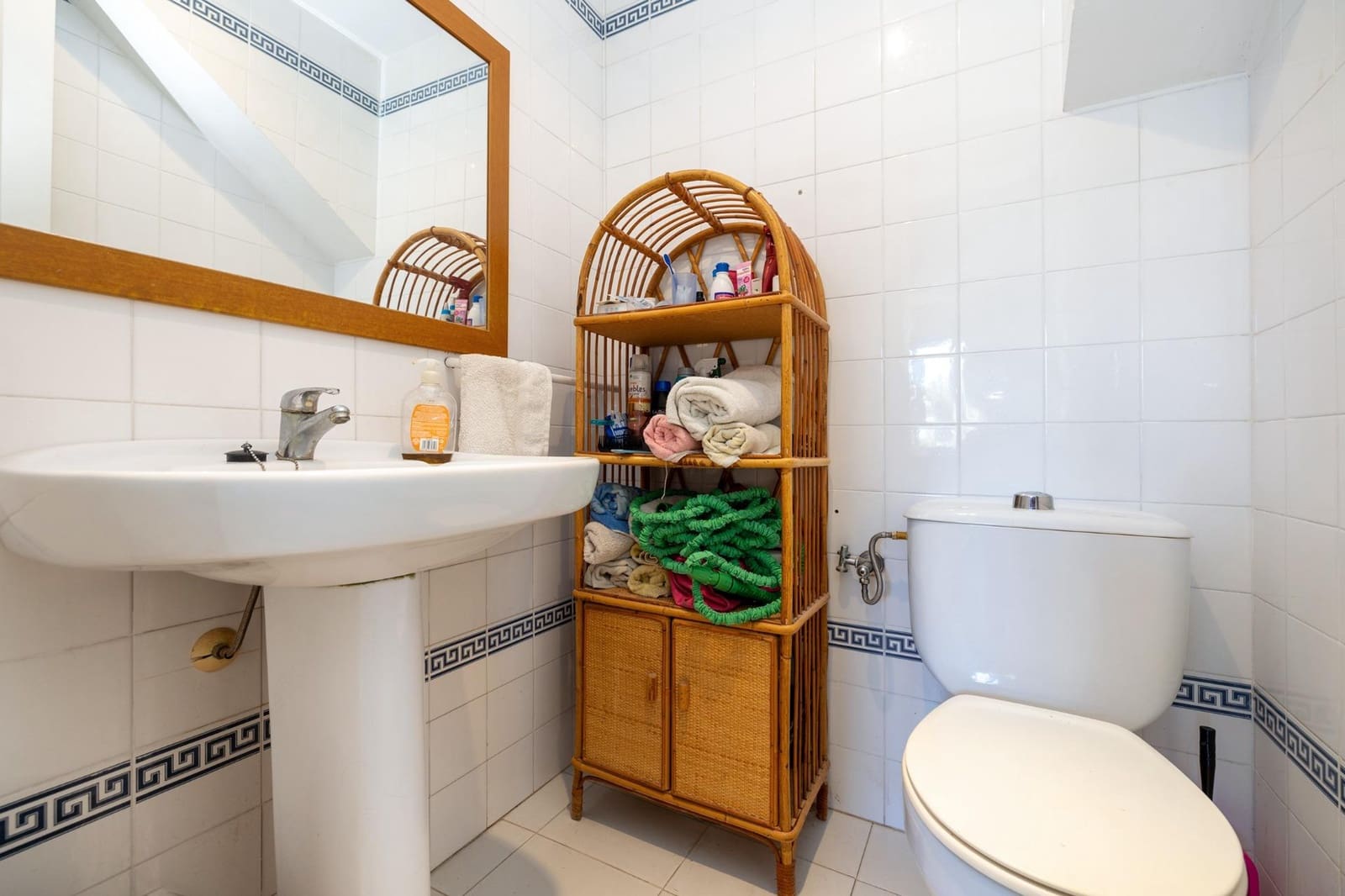 8 soveværelse Semi-Rækkehus til salg i Calahonda - € 480.000 (Ref: 9269581)