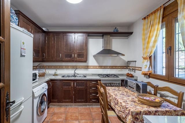 4 soveværelse Finca/Landehus til salg i Cáñar med garage - € 350.000 (Ref: 9269586)