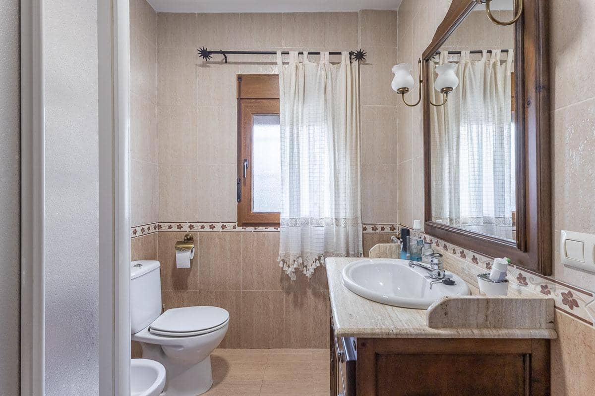 4 bedroom Finca/Country House for sale in Canar with garage - € 350,000 (Ref: 9269586)