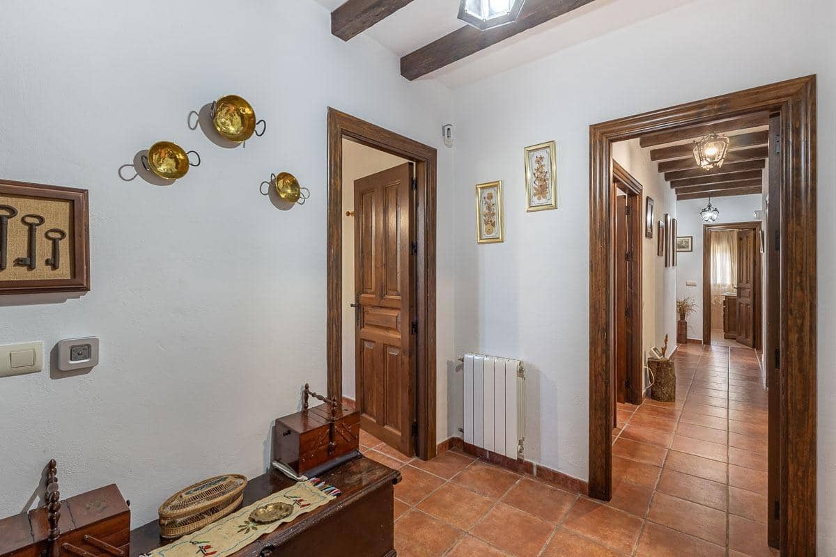 4 bedroom Finca/Country House for sale in Canar with garage - € 350,000 (Ref: 9269586)