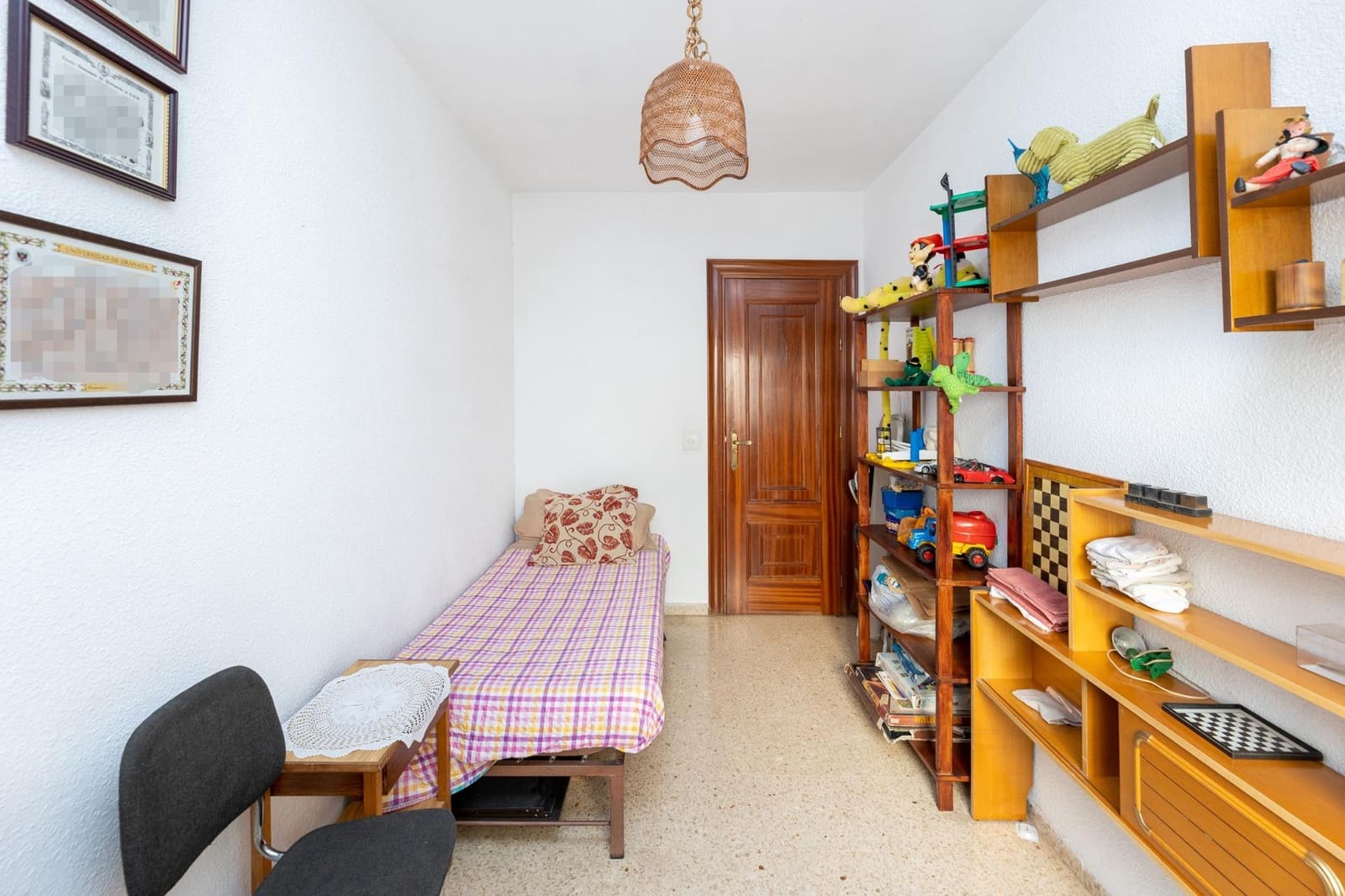 5 sovrum Lägenhet till salu i Granada stad med garage - 380 000 € (Ref: 9269587)