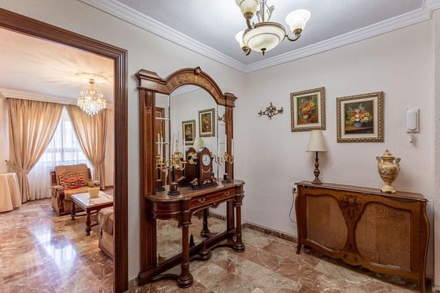 4 soverom Leilighet til salgs i Granada by med garasje - € 389 000 (Ref: 9269593)