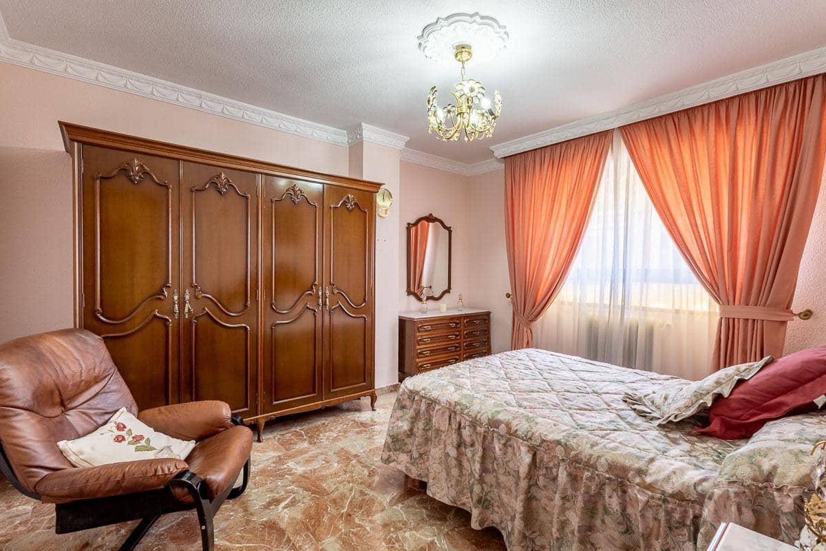 4 soverom Leilighet til salgs i Granada by med garasje - € 389 000 (Ref: 9269593)