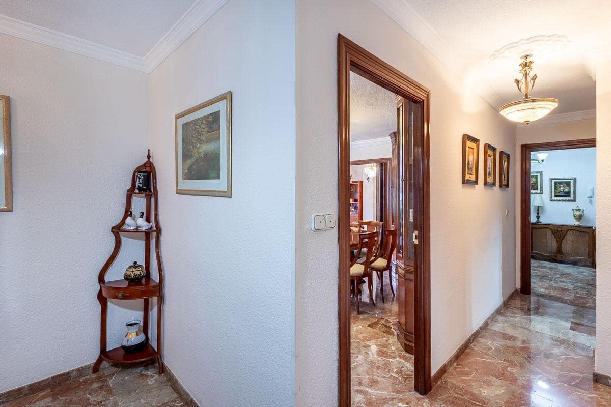 4 soverom Leilighet til salgs i Granada by med garasje - € 389 000 (Ref: 9269593)
