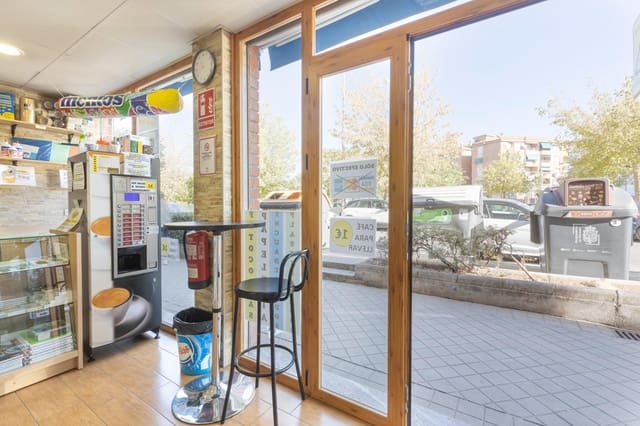 Erhverv til salg i Granada by - € 125.000 (Ref: 9269595)