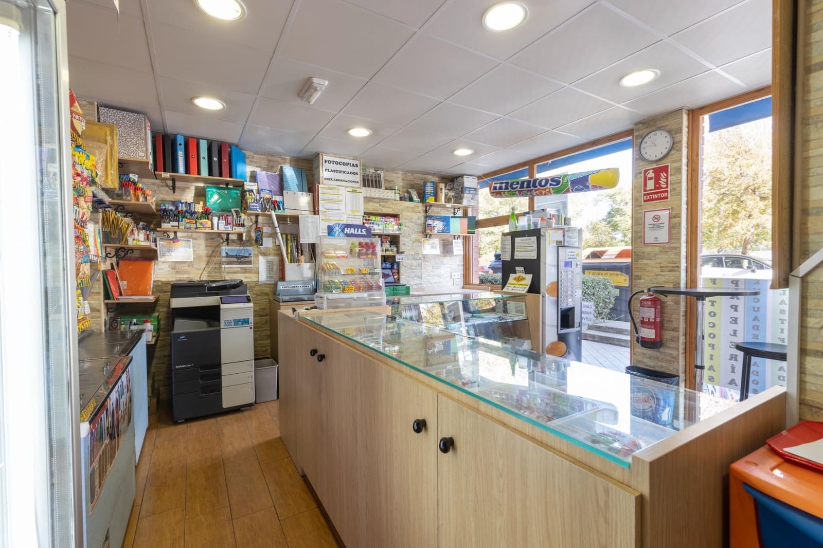 Commercieel te koop in Granada stad - € 125.000 (Ref: 9269595)