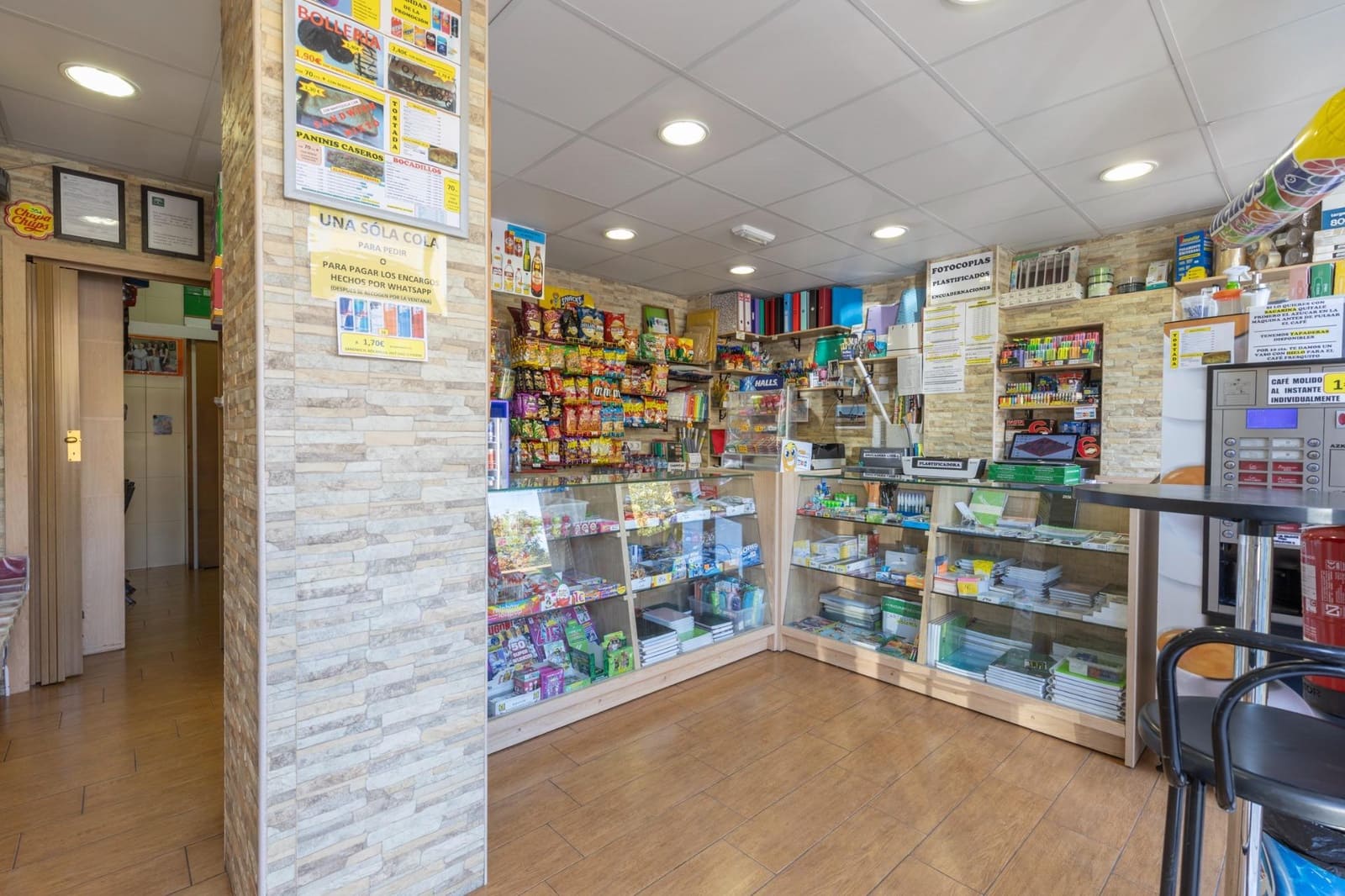 Commercieel te koop in Granada stad - € 125.000 (Ref: 9269595)