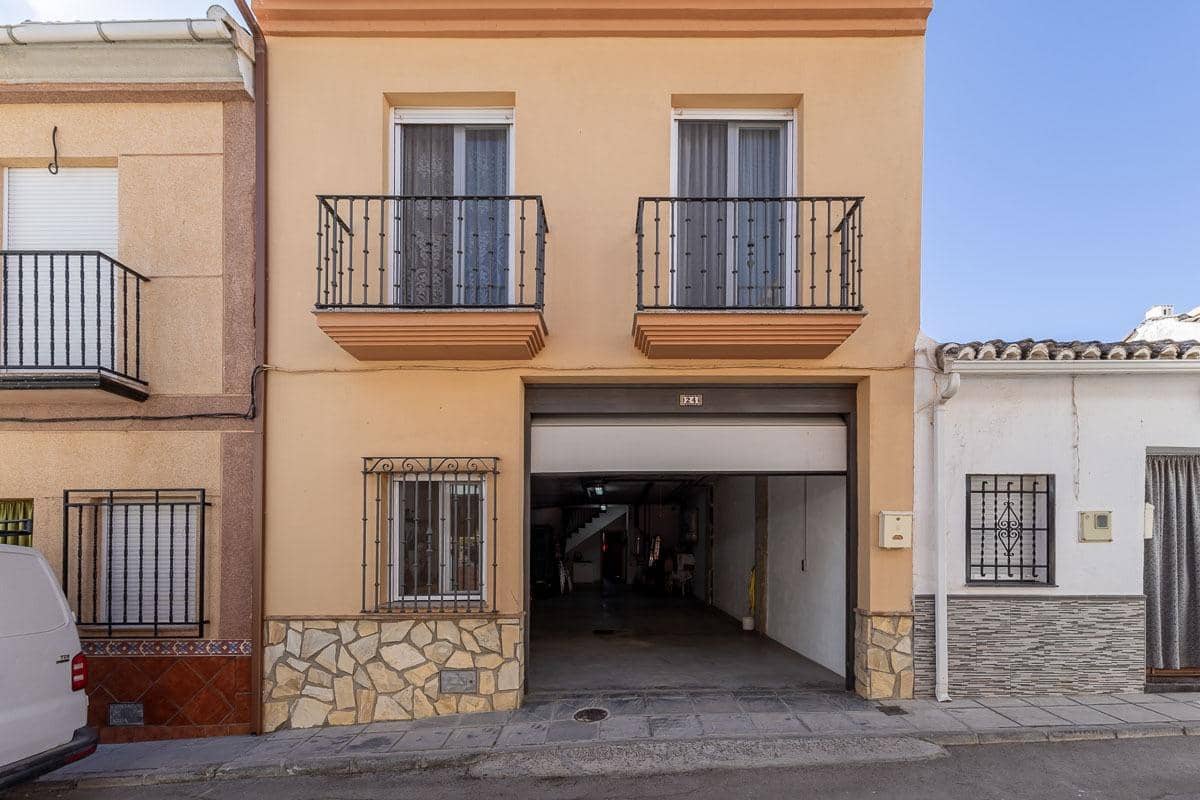 3 soverom Hus til salgs i Jatar med garasje - € 159 000 (Ref: 9269597)