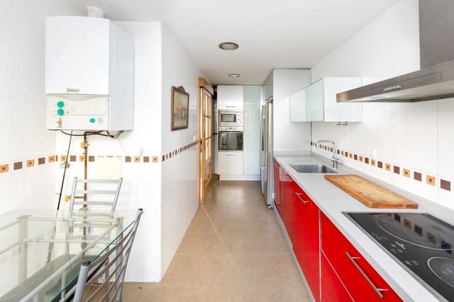 4 Zimmer Reihenhaus zu verkaufen in Atarfe mit Pool Garage - 265.000 € (Ref: 9272482)