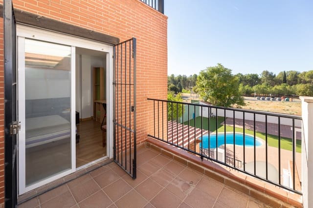 4 Zimmer Reihenhaus zu verkaufen in Atarfe mit Pool Garage - 265.000 € (Ref: 9272482)