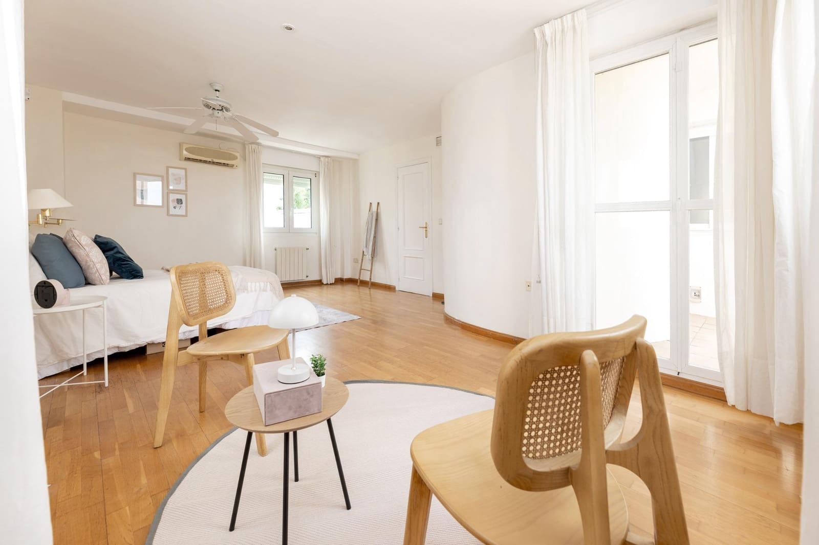 3 soveværelse Villa til salg i Granada by med swimmingpool garage - € 699.000 (Ref: 9272489)