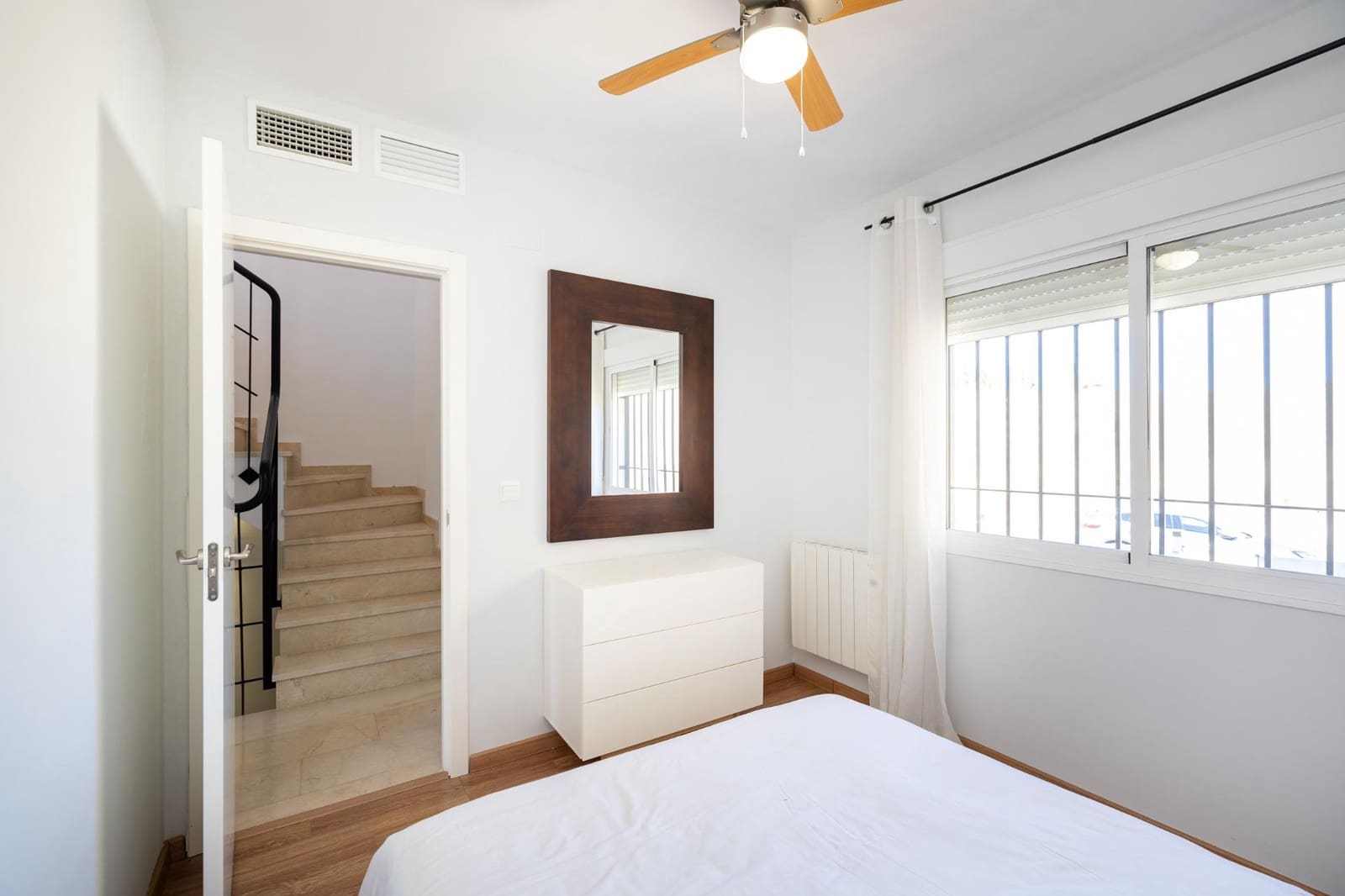 3 soveværelse Villa til salg i Las Gabias med swimmingpool garage - € 260.000 (Ref: 9276536)