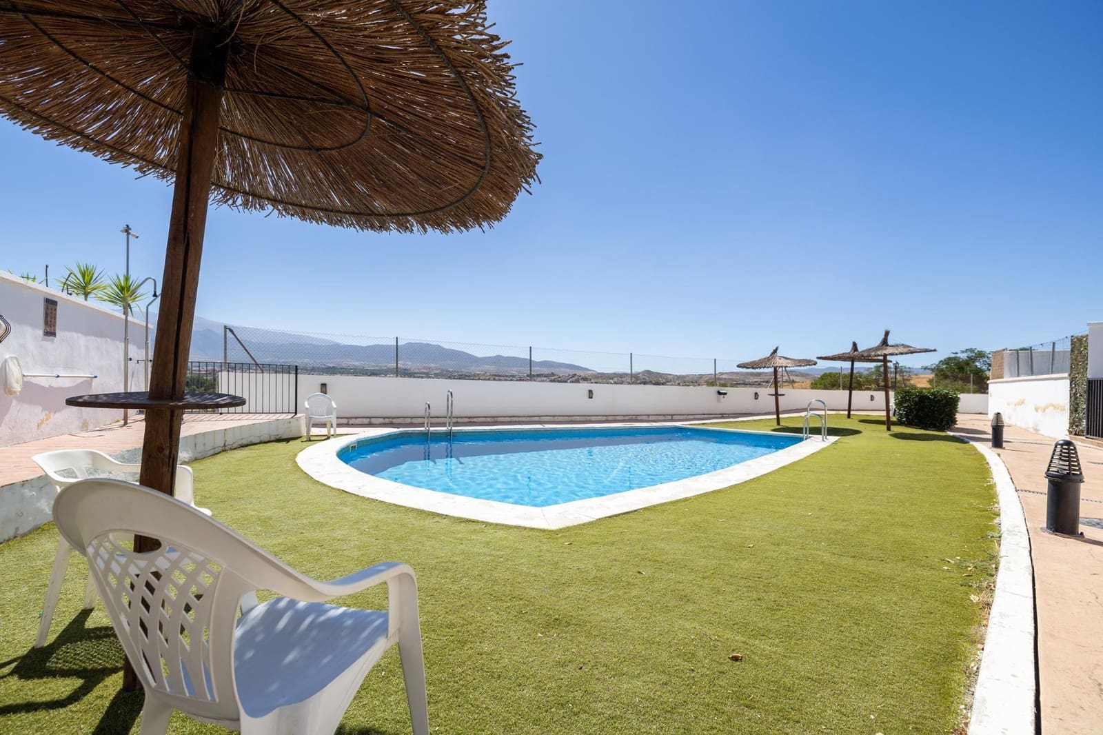 3 soveværelse Villa til salg i Las Gabias med swimmingpool garage - € 260.000 (Ref: 9276536)