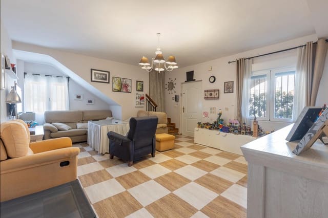 3 soveværelse Byhus til salg i Armilla med garage - € 380.000 (Ref: 9276541)