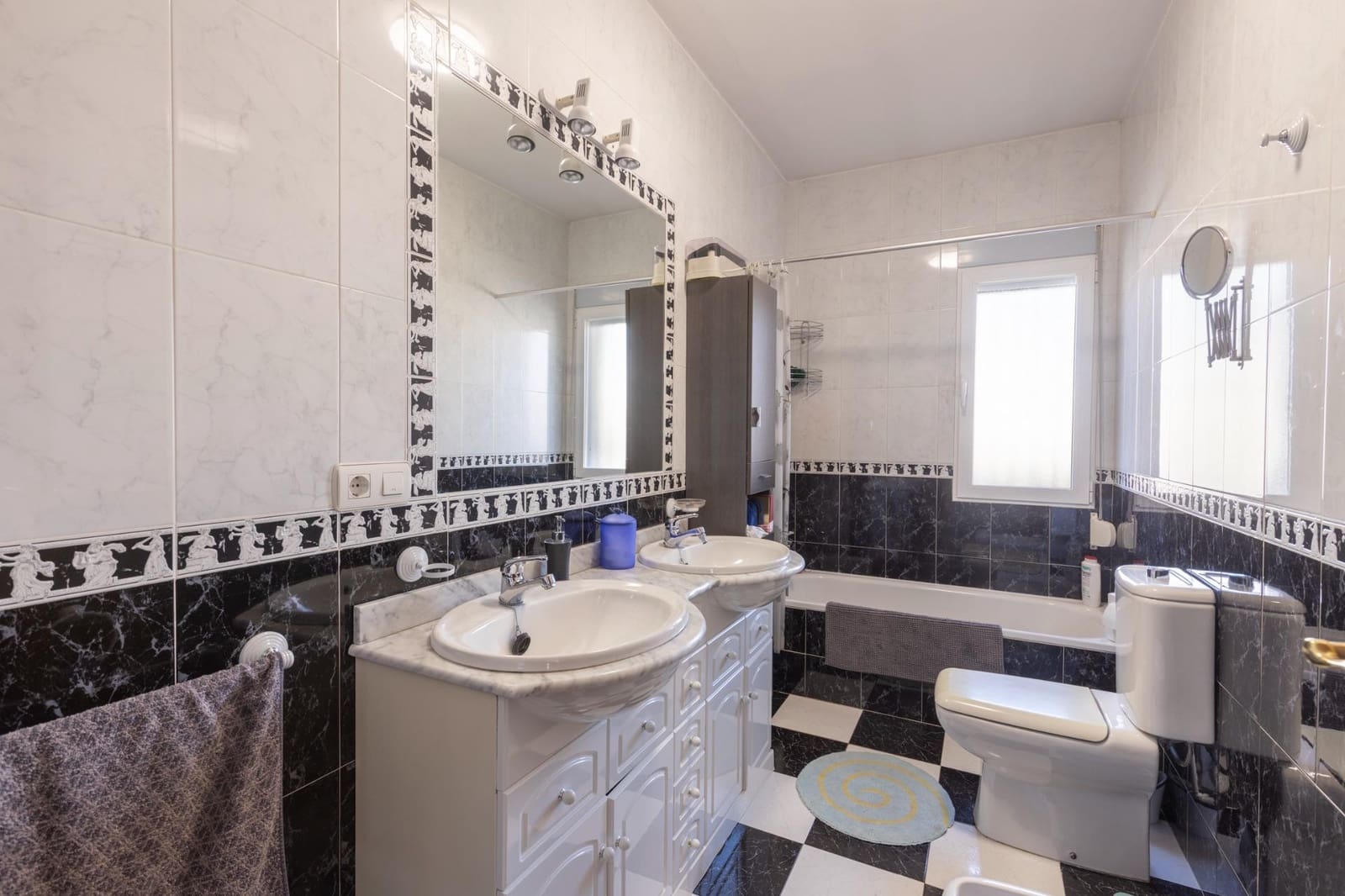 3 soverom Hus til salgs i Armilla med garasje - € 380 000 (Ref: 9276541)