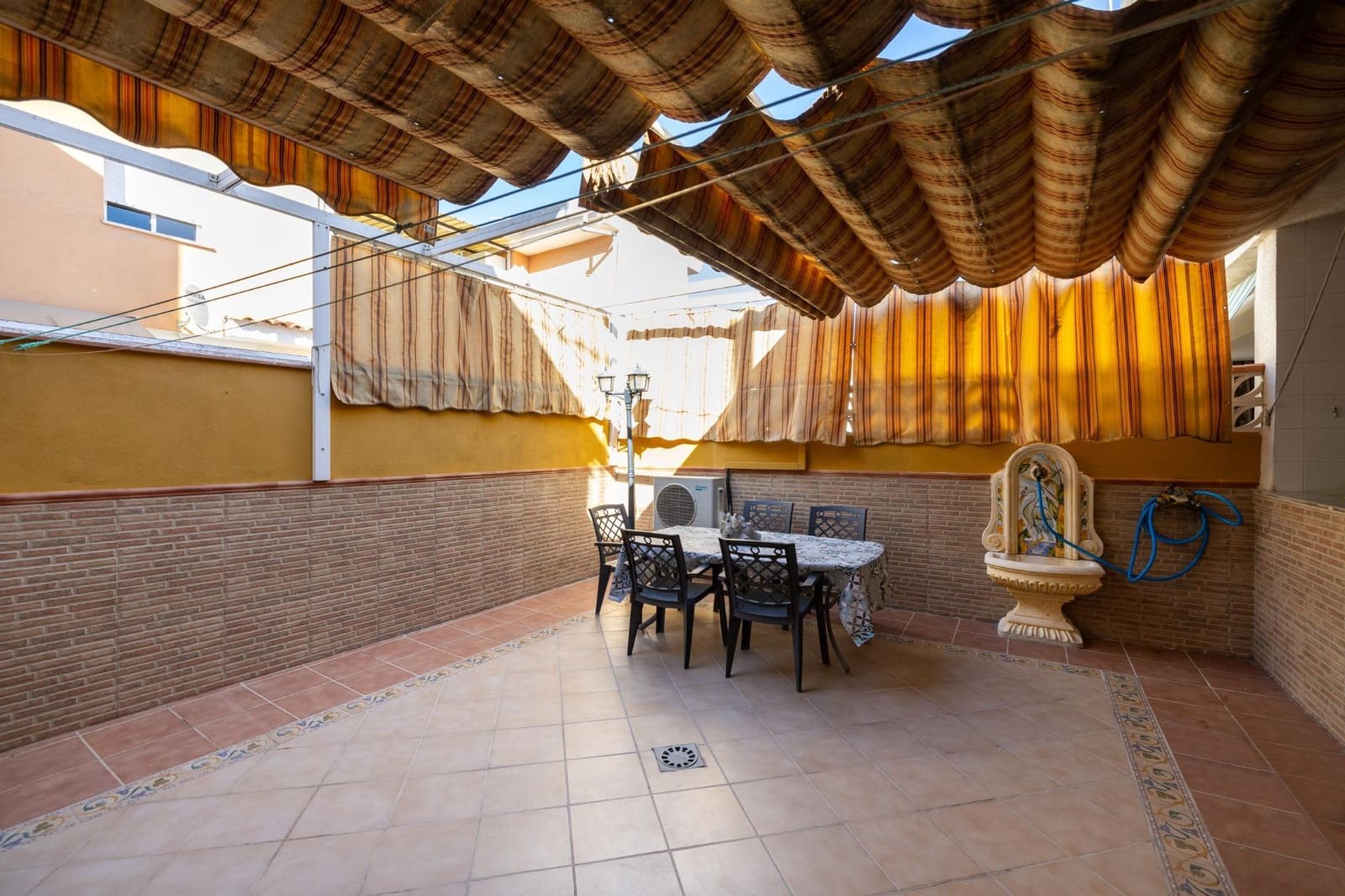 3 slaapkamer Huis te koop in Maracena met garage - € 270.000 (Ref: 9276542)