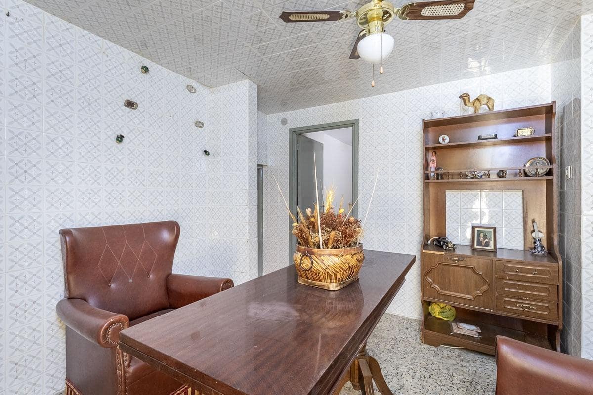 5 soveværelse Semi-Rækkehus til salg i Guejar Sierra - € 79.500 (Ref: 9285397)