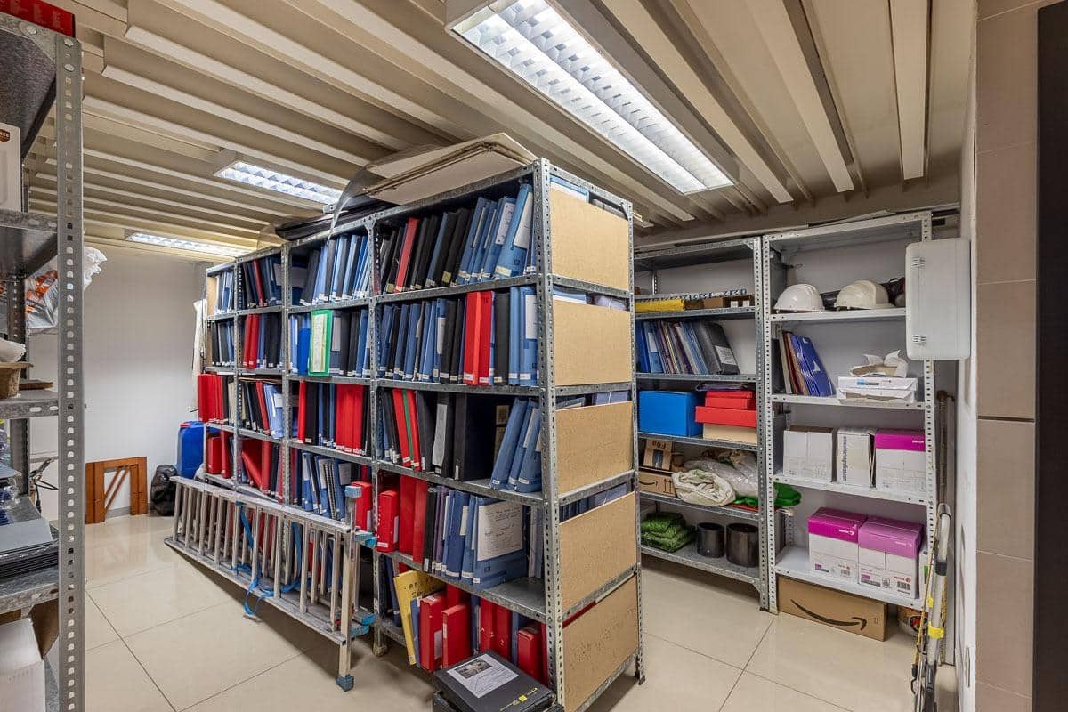 Commercieel te koop in Granada stad - € 495.000 (Ref: 9285403)