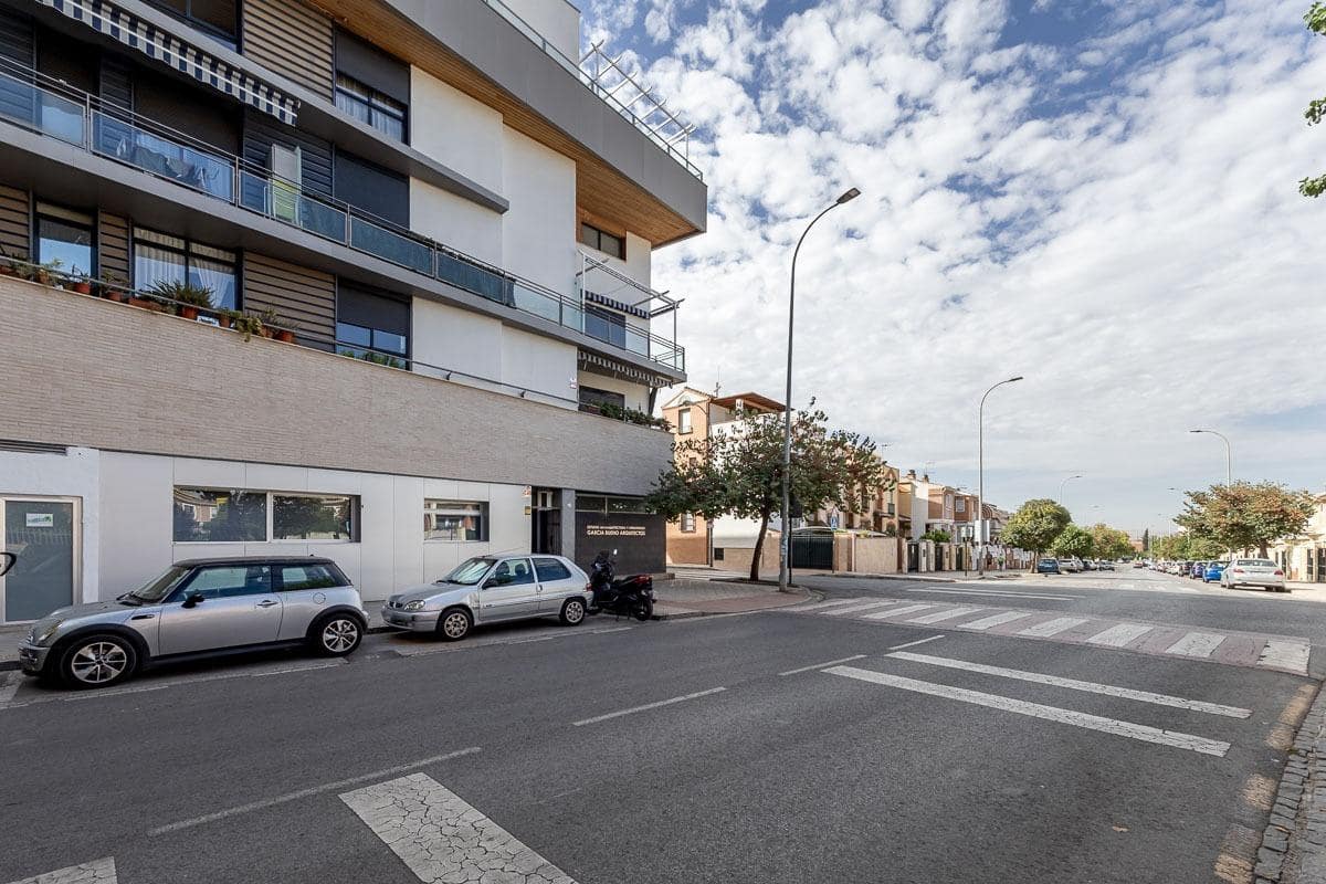 Commercieel te koop in Granada stad - € 495.000 (Ref: 9285403)