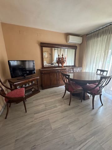 3 soveværelse Lejlighed til leje i Granada by med swimmingpool - € 900 (Ref: 9287715)