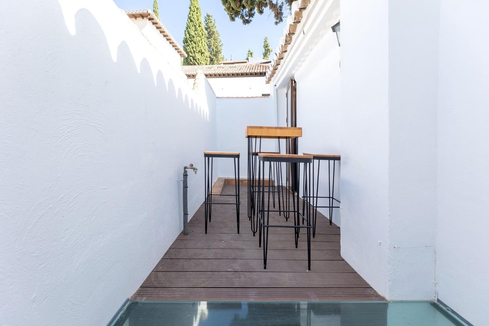 2 bedroom Terraced Villa for rent in Granada city - € 990 (Ref: 9291474)
