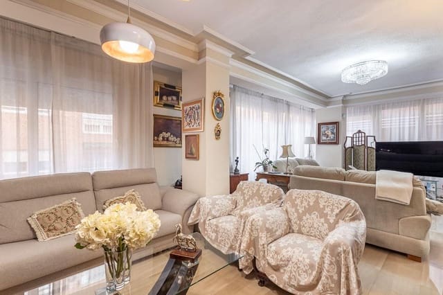 3 bedroom Flat for sale in Granada city with garage - € 484,900 (Ref: 9294283)