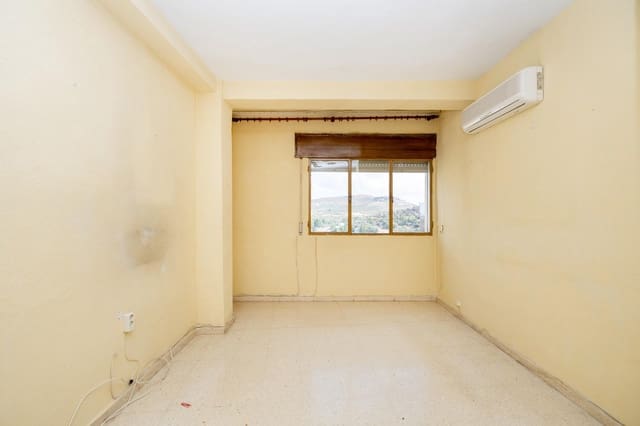 3 sypialnia Mieszkanie na sprzedaż w Iznalloz - 30 000 € (Ref: 9294285)