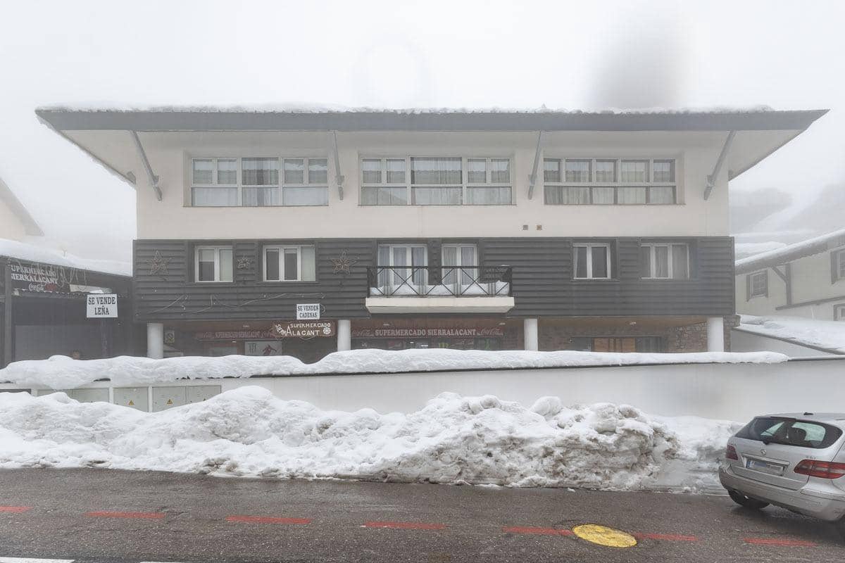 Piso de 2 habitaciones en Sierra Nevada en venta - 240.000 € (Ref: 9296786)