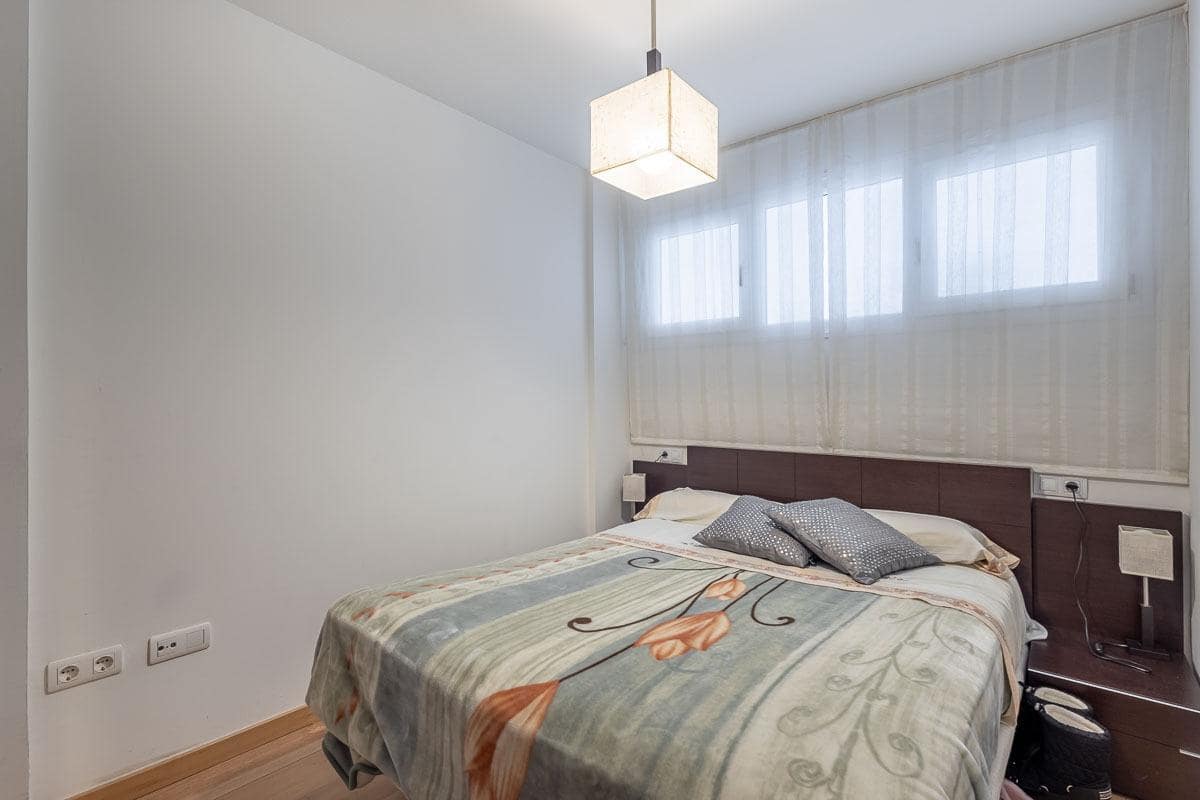 Piso de 2 habitaciones en Sierra Nevada en venta - 240.000 € (Ref: 9296786)