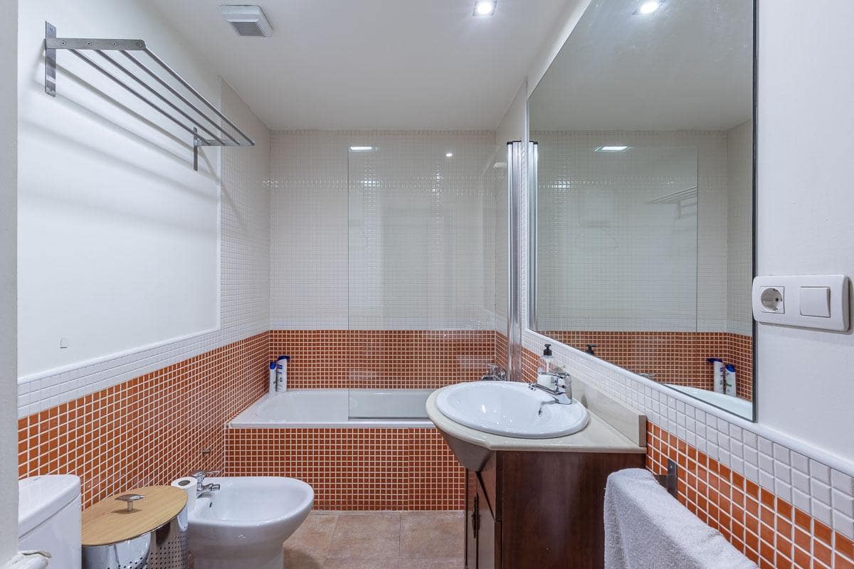 Piso de 2 habitaciones en Sierra Nevada en venta - 240.000 € (Ref: 9296786)