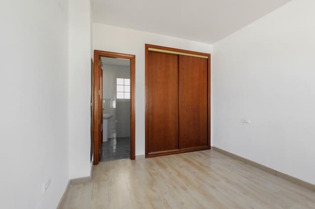 3 soverom Rekkehus til salgs i Güevéjar med garasje - € 165 000 (Ref: 9300970)