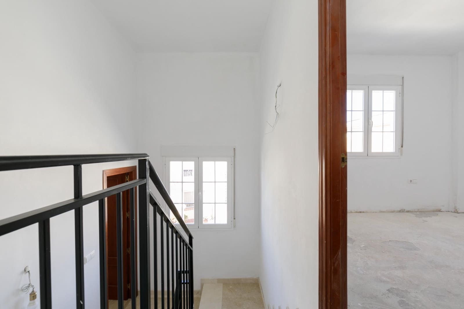 3 soveværelse Rækkehus til salg i Guevejar med garage - € 165.000 (Ref: 9300970)