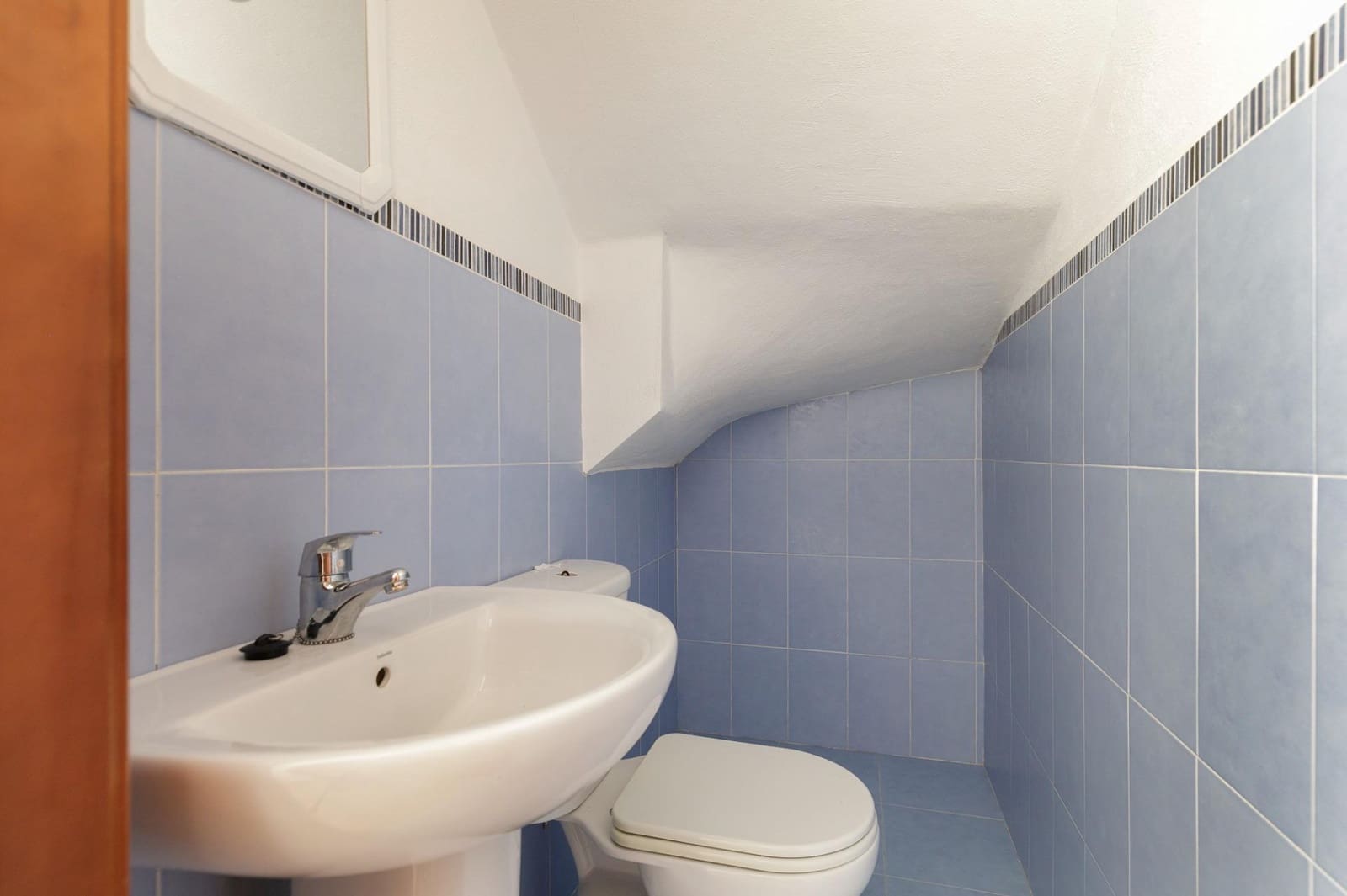 3 soveværelse Rækkehus til salg i Guevejar med garage - € 165.000 (Ref: 9300970)