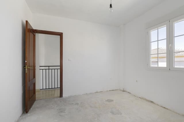 3 quarto Moradia em Banda para venda em Güevéjar - 165 000 € (Ref: 9300970)