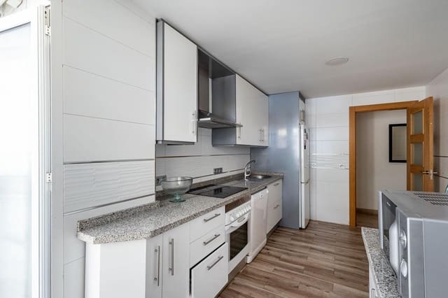 4 sypialnia Mieszkanie na sprzedaż w Miasto Grenada - 369 600 € (Ref: 9300971)